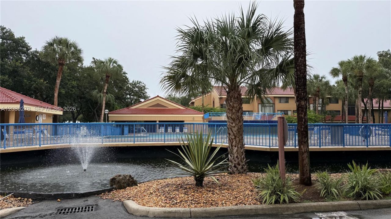 15525 Miami Lakeway N, Unit 206, Miami Lakes, FL 33014 Photo