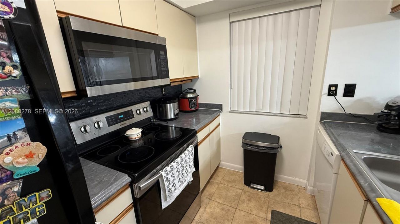 15525 Miami Lakeway N, Unit 206, Miami Lakes, FL 33014 Photo