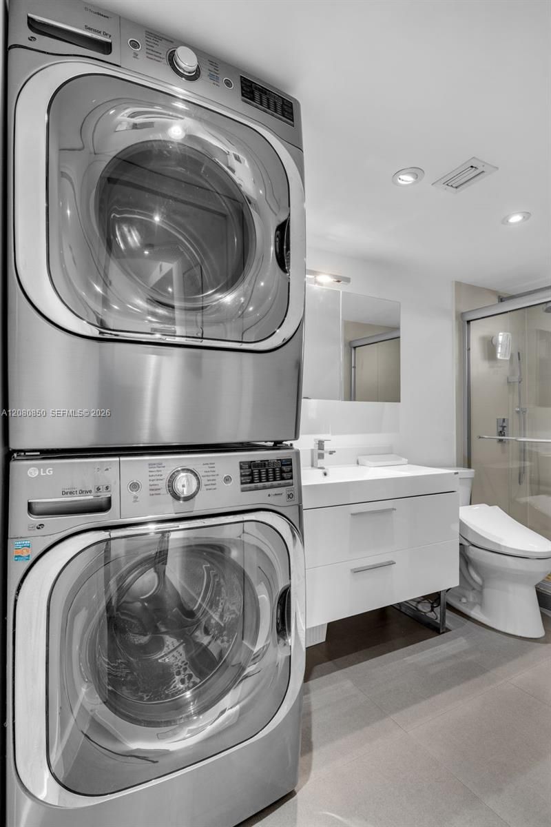 730 Pennsylvania Ave, Unit 705, Miami Beach, FL 33139 Photo