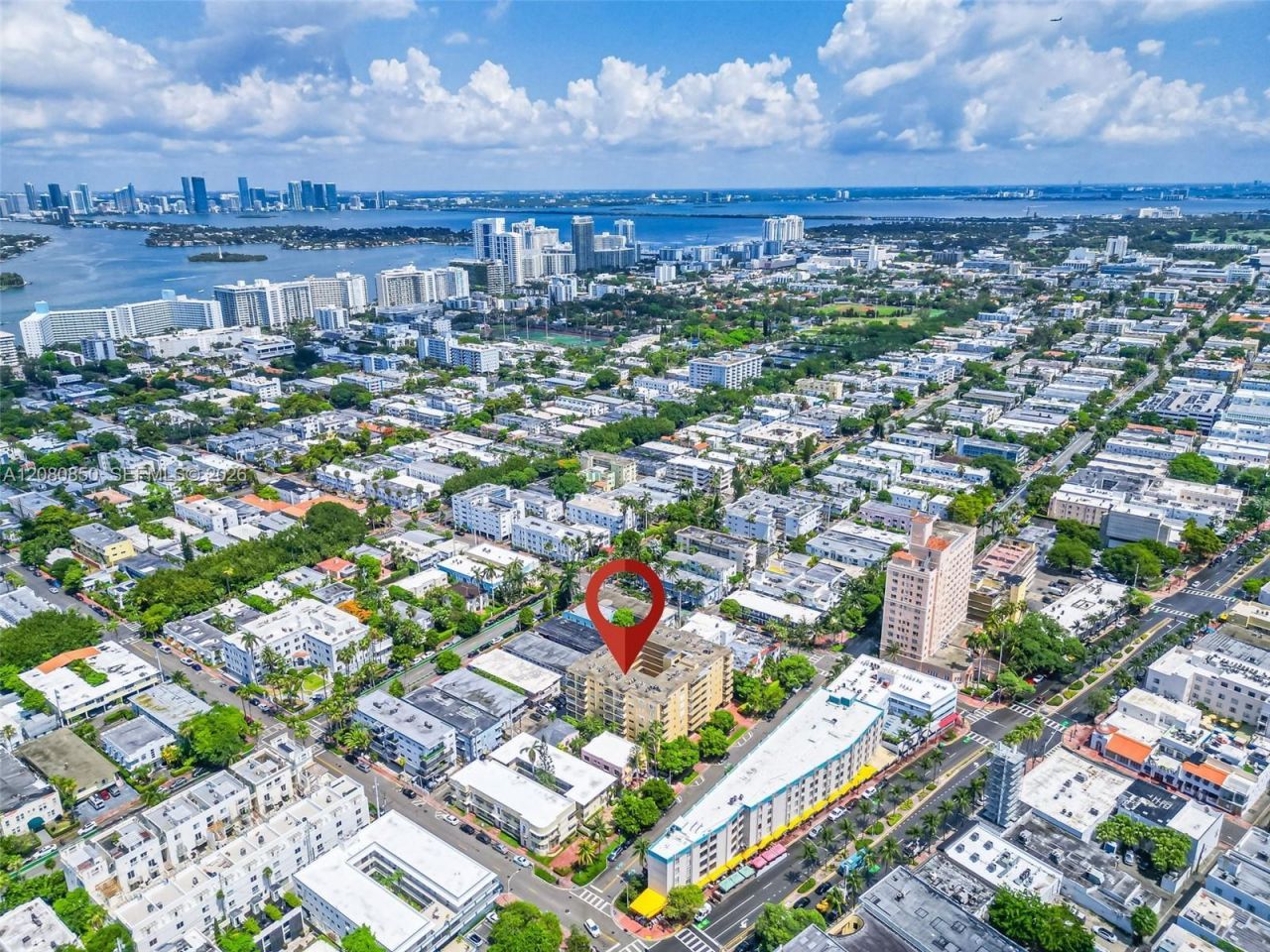 730 Pennsylvania Ave, Unit 705, Miami Beach, FL 33139 Photo
