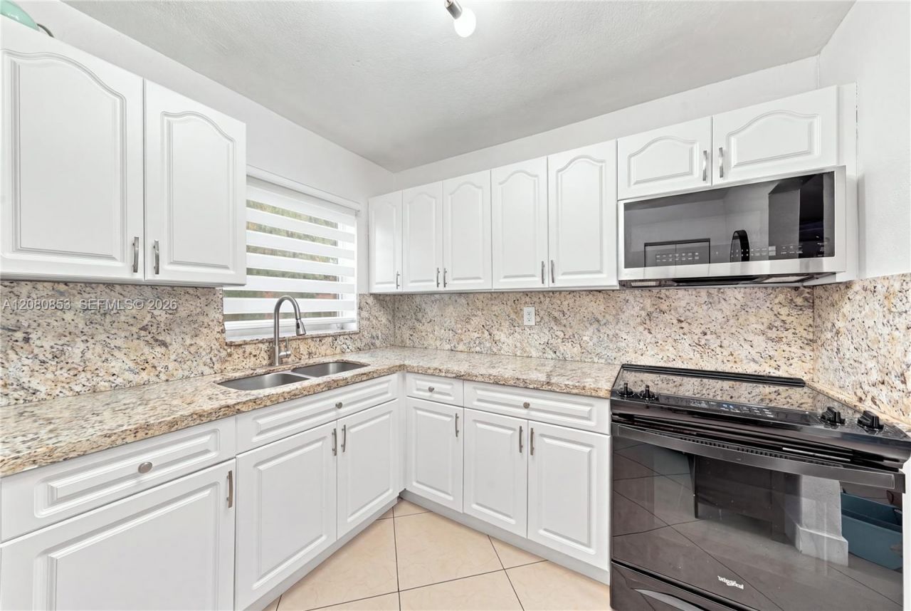 4111 NW 203rd Ln , Miami Gardens, FL 33055 Photo