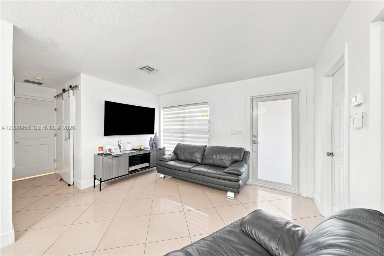 4111 NW 203rd Ln , Miami Gardens, FL 33055 Photo