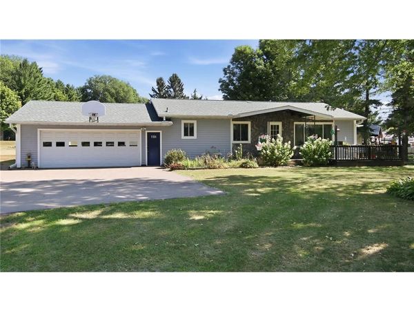 1104 W Winter Avenue, Elmwood, WI 54740