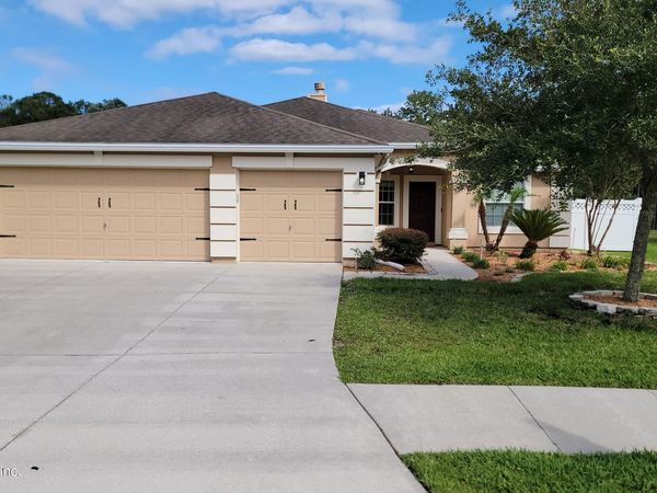 2735 WOODSDALE Drive, Middleburg, FL 32068