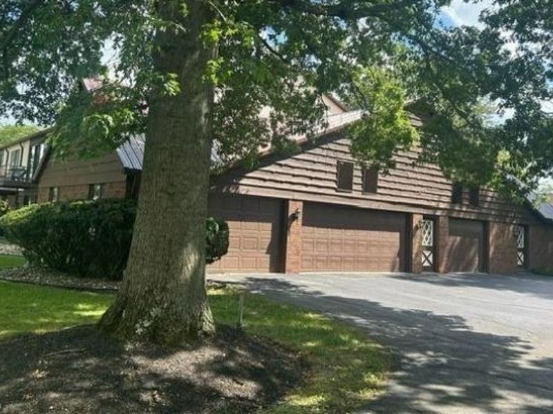 105 River Bend Drive, Unit 4 A, Norwalk, OH 44857 Photo 2