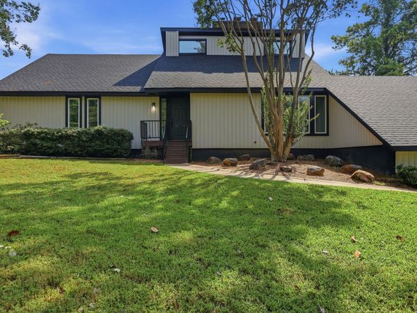 18 Robinwood Drive, Searcy, AR 72143