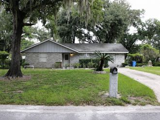 3010 OAKVIEW LANE  Plant City, FL 33566