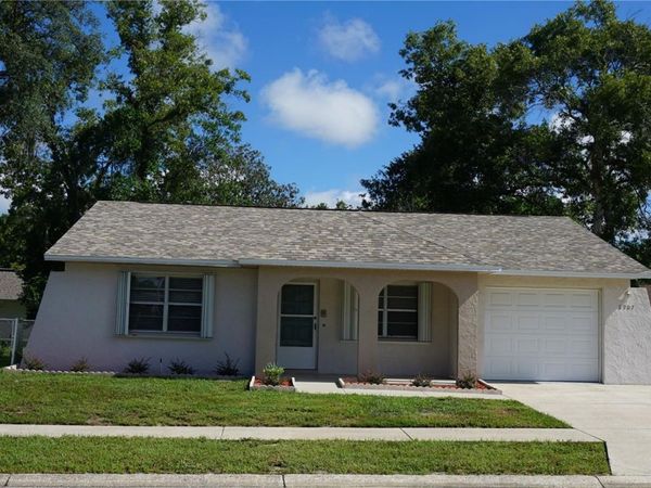 8907 SEELEY LANE, HUDSON, FL 34667