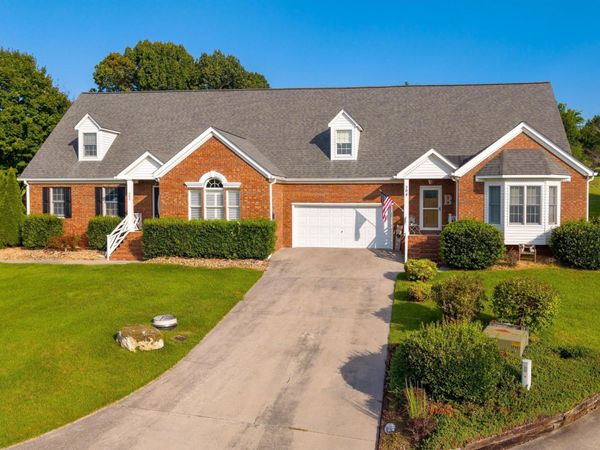 304 Fairway Drive , Athens, TN 37303