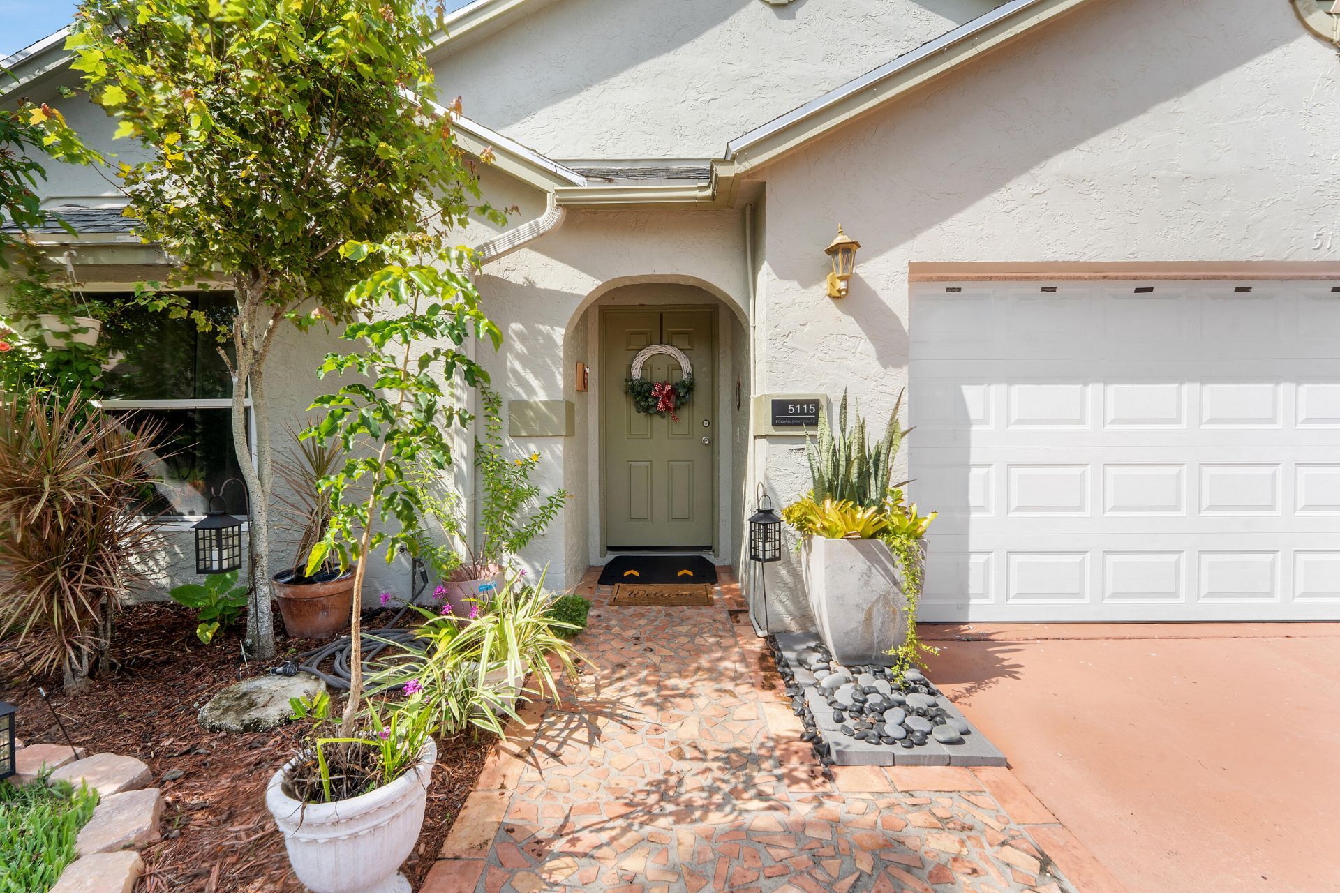 5115 Foxhall Drive S, West Palm Beach, FL 33417 Photo