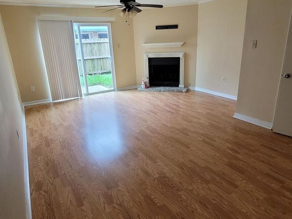 2709 S Roth Ave, Unit #B, Gonzales, LA 70737