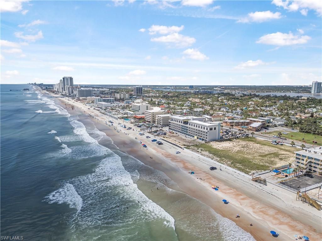 1012 Atlantic Ave N, Daytona Beach, FL 32118 Photo