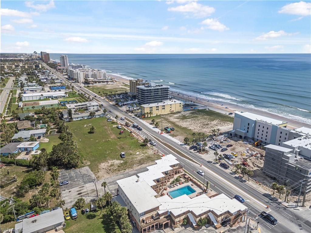 1012 Atlantic Ave N, Daytona Beach, FL 32118 Photo