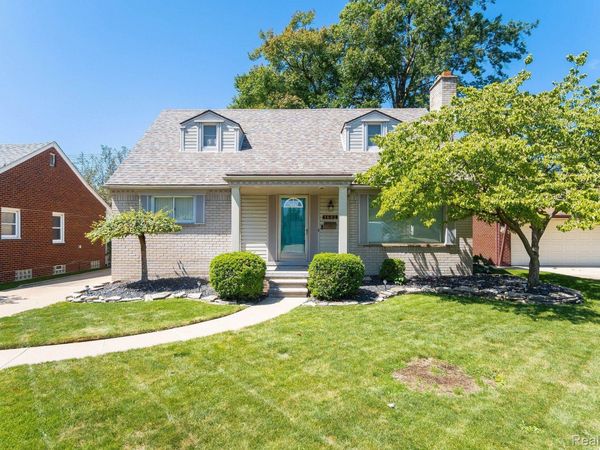 1682 SHERWOOD Court, Dearborn, Mi 48124
