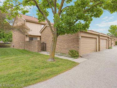 5345 Wright Way W, West Bloomfield Township, Mi 48322