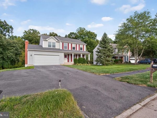 8219 CRACKLING FIRE DRIVE, GAINESVILLE, VA 20155