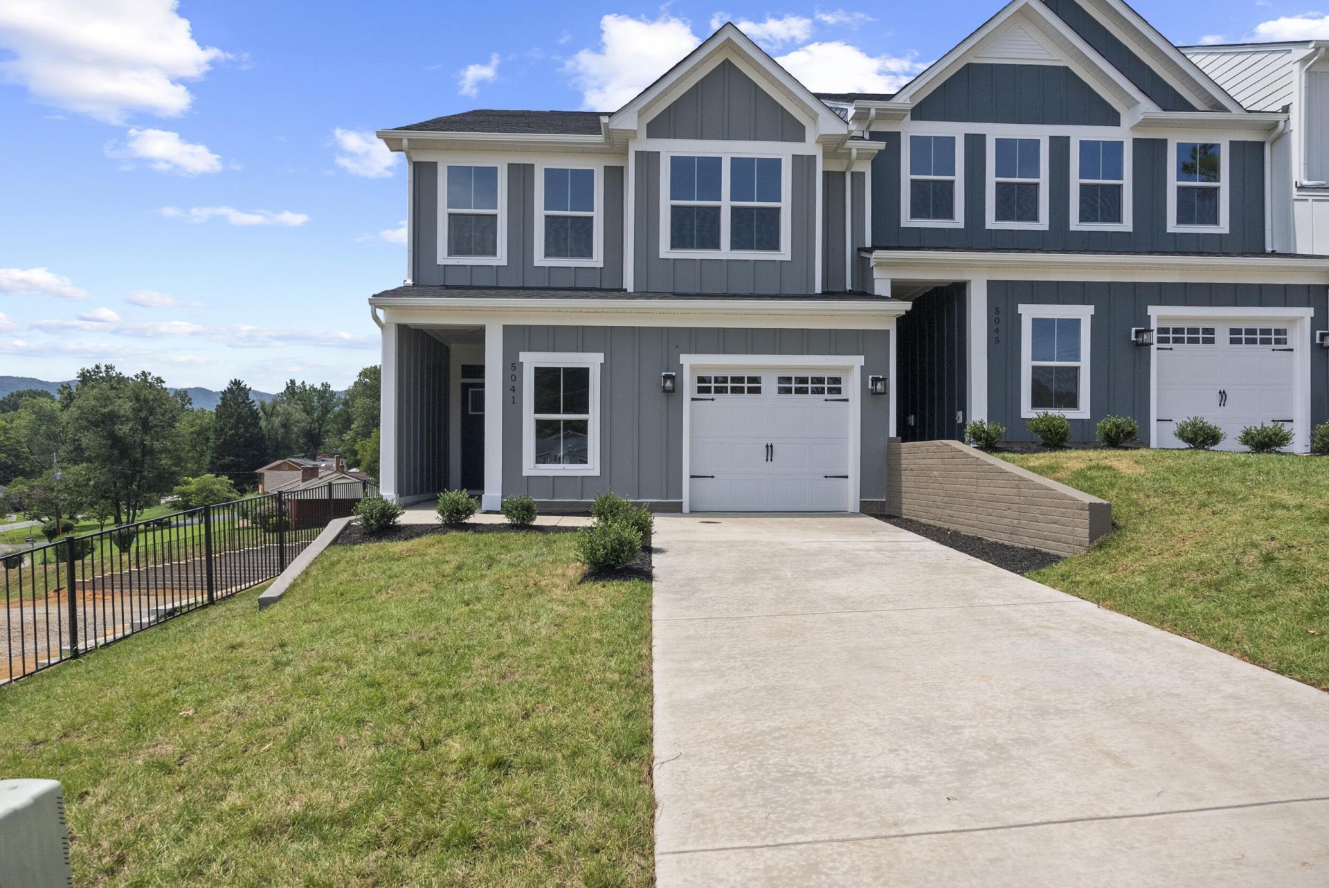 5048 Medmont Cir Sw, Roanoke, VA 24018 Main Photo