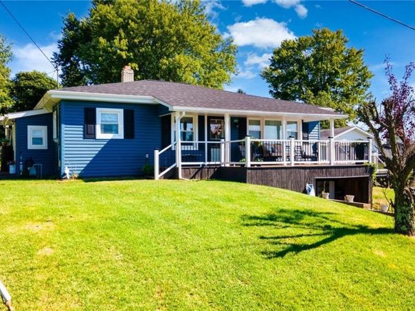 407 DIANA Drive , Hopedale, OH 43976