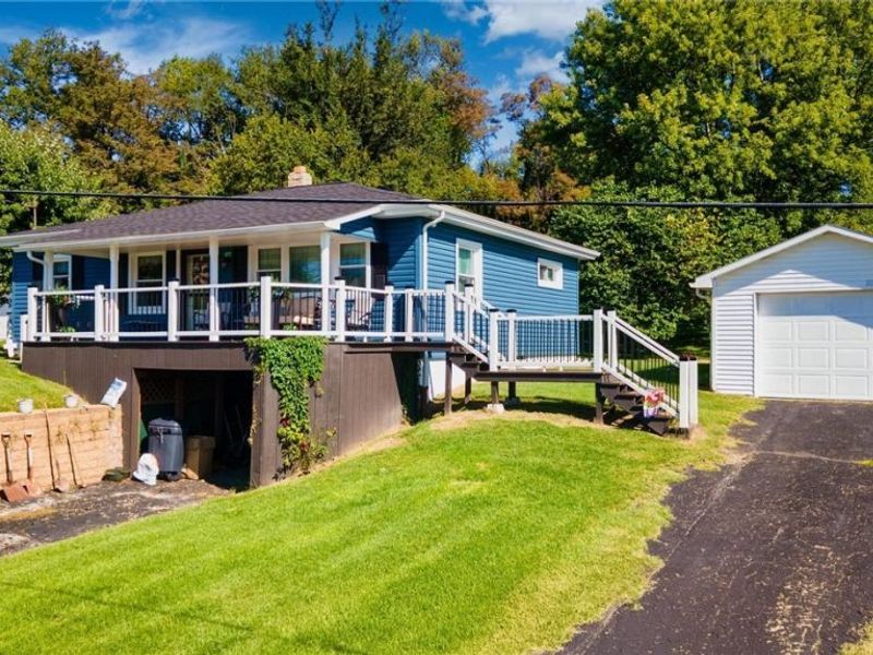 407 DIANA Drive, Hopedale, OH 43976 Photo 3
