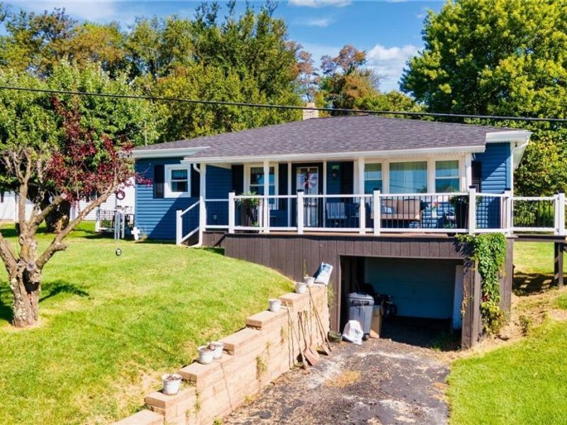 407 DIANA Drive, Hopedale, OH 43976 Photo 4