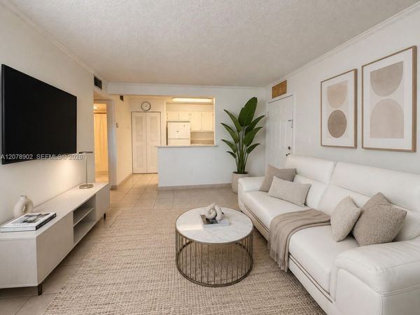 351 Palm Way , Unit 104, Pembroke Pines, FL 33025