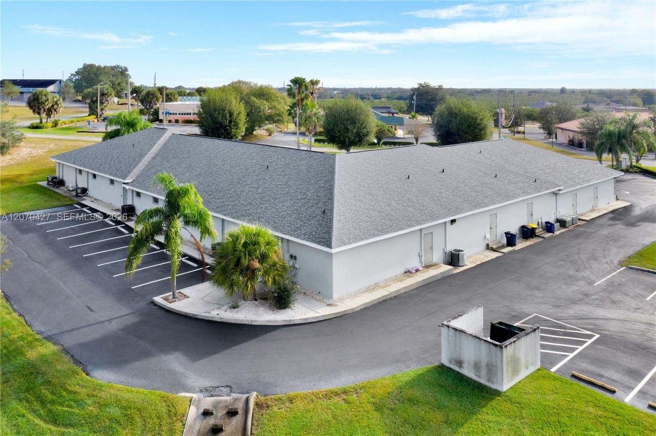 3323 Medical Hill Rd, Sebring, FL 33870 Photo