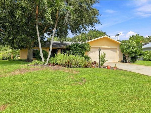 4448 Beechwood Lake DR , NAPLES, FL 34112