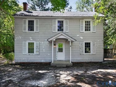 17536 General Puller Highway , Deltaville, VA 23043