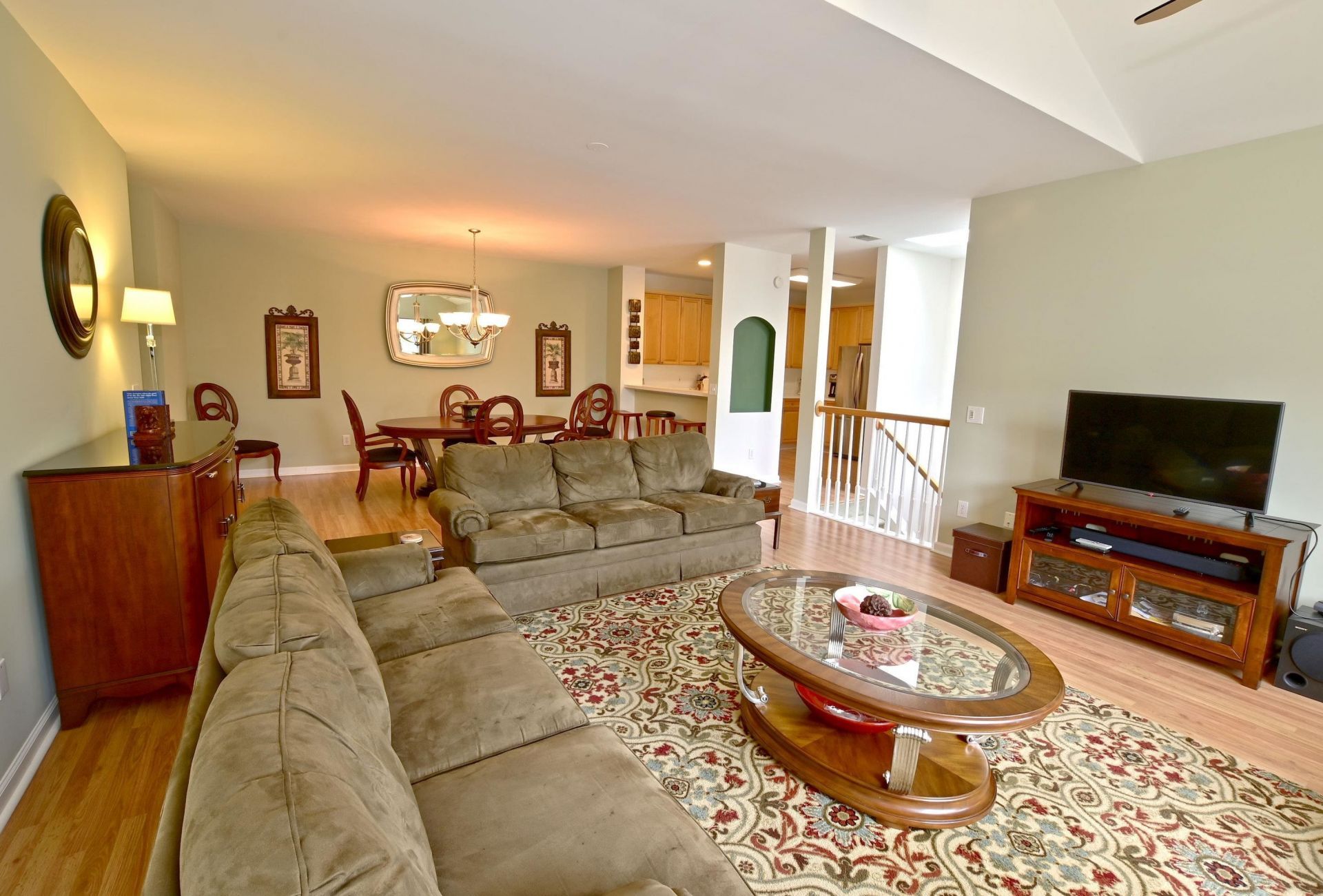 4437 Lady Banks Ln. Photo 8