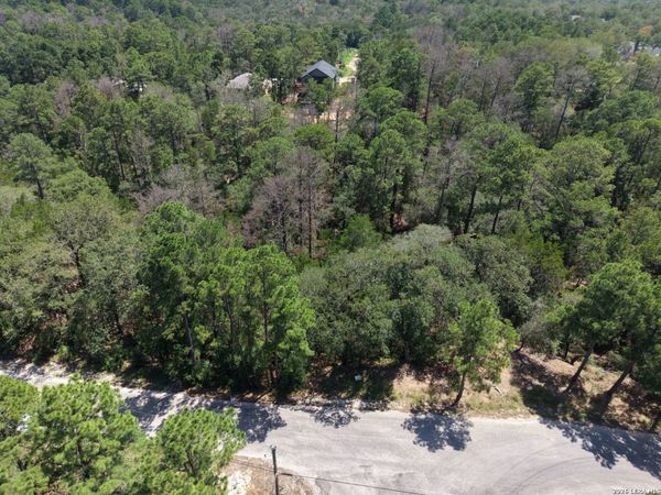 127 & 133 Lamaloa Ln, Bastrop, TX 78602
