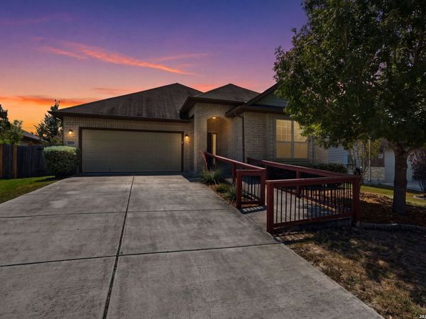 4624 SPLIT OAK RD, Cibolo, TX 78108