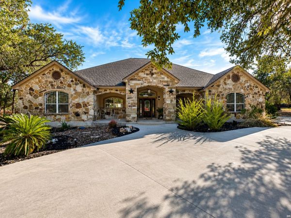149 Legacy Trace, La Vernia, TX 78121