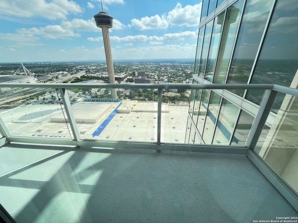 610 E Market St, Unit 3109, San Antonio, TX 78205