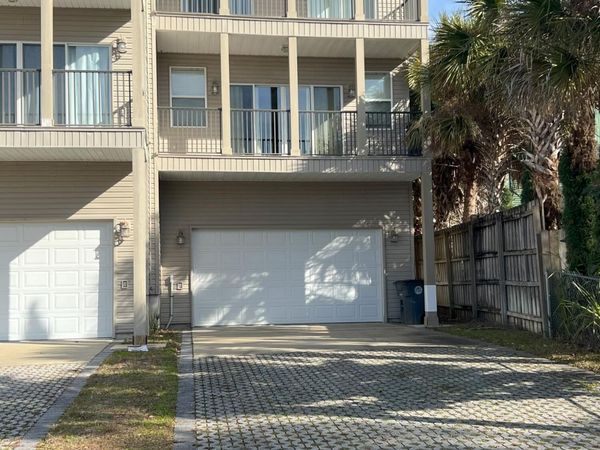 1147 N Bayshore Drive, Unit D, Valparaiso, FL 32580
