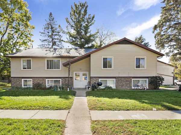 114 W Grant Street, Poynette, WI 53955