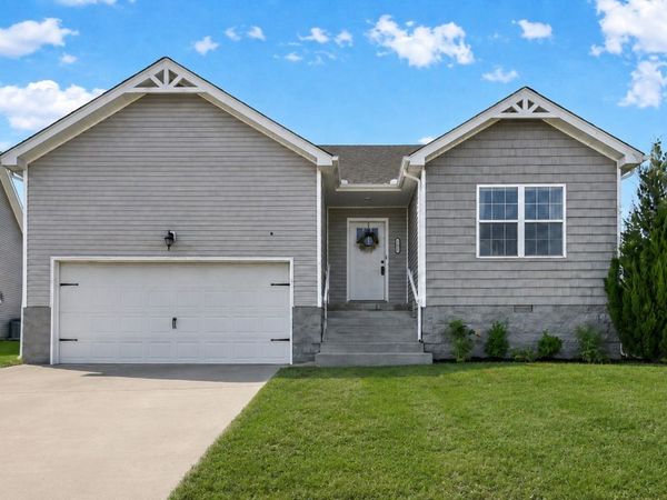 363 Pinkston Ct, Clarksville, TN 37040