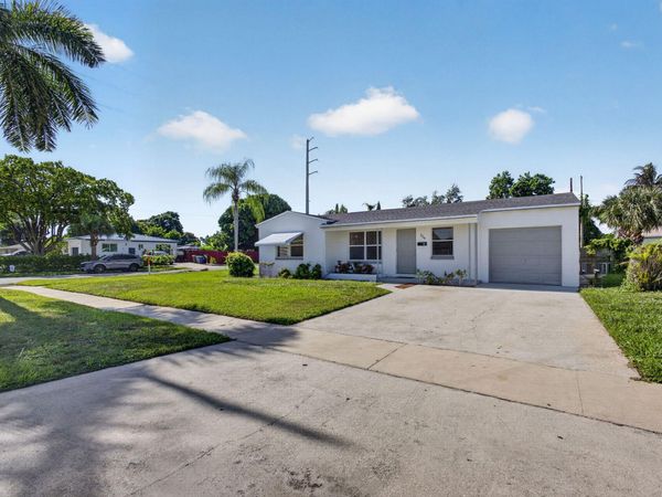 304 Cypress Drive, Lake Park, FL 33403