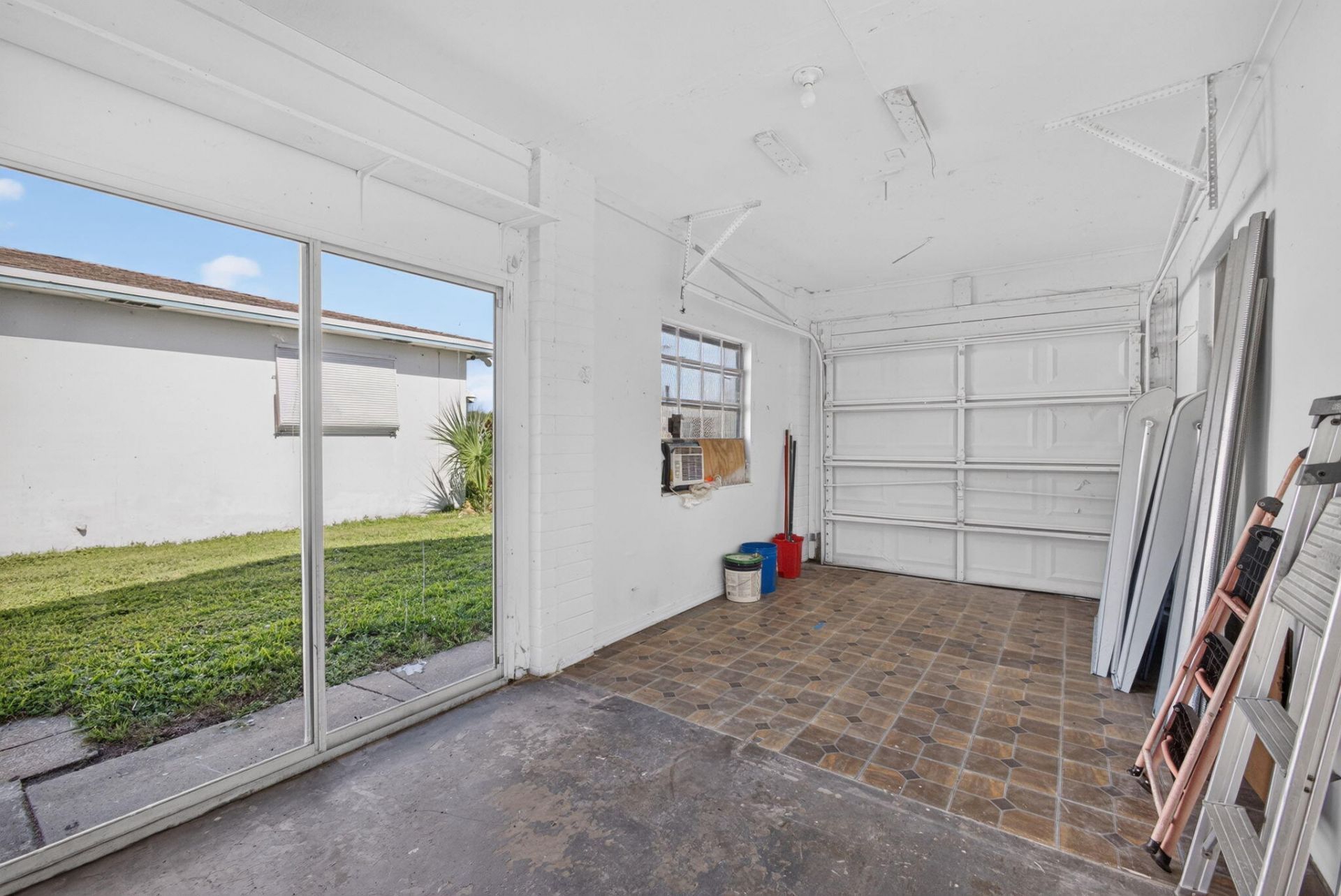 304 Cypress Drive, Lake Park, FL 33403 Photo