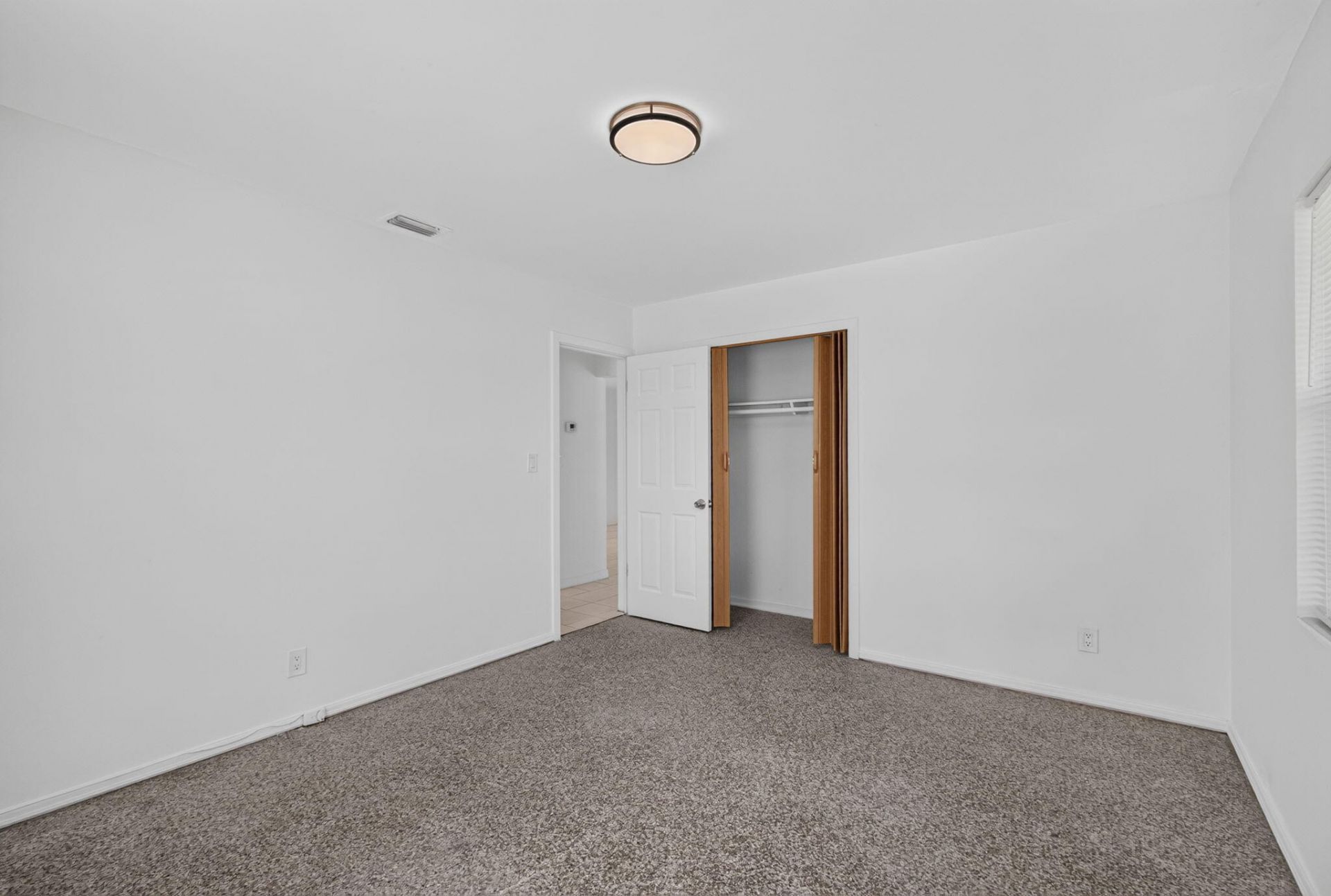 304 Cypress Drive, Lake Park, FL 33403 Photo