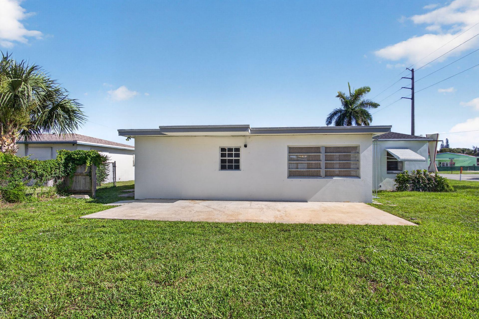 304 Cypress Drive, Lake Park, FL 33403 Photo