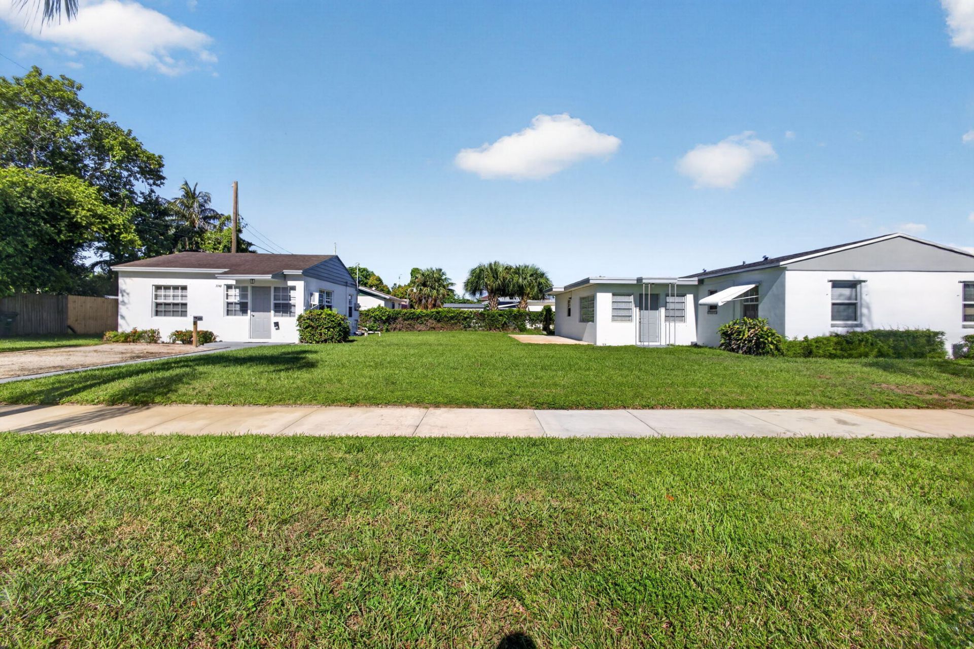 304 Cypress Drive, Lake Park, FL 33403 Photo