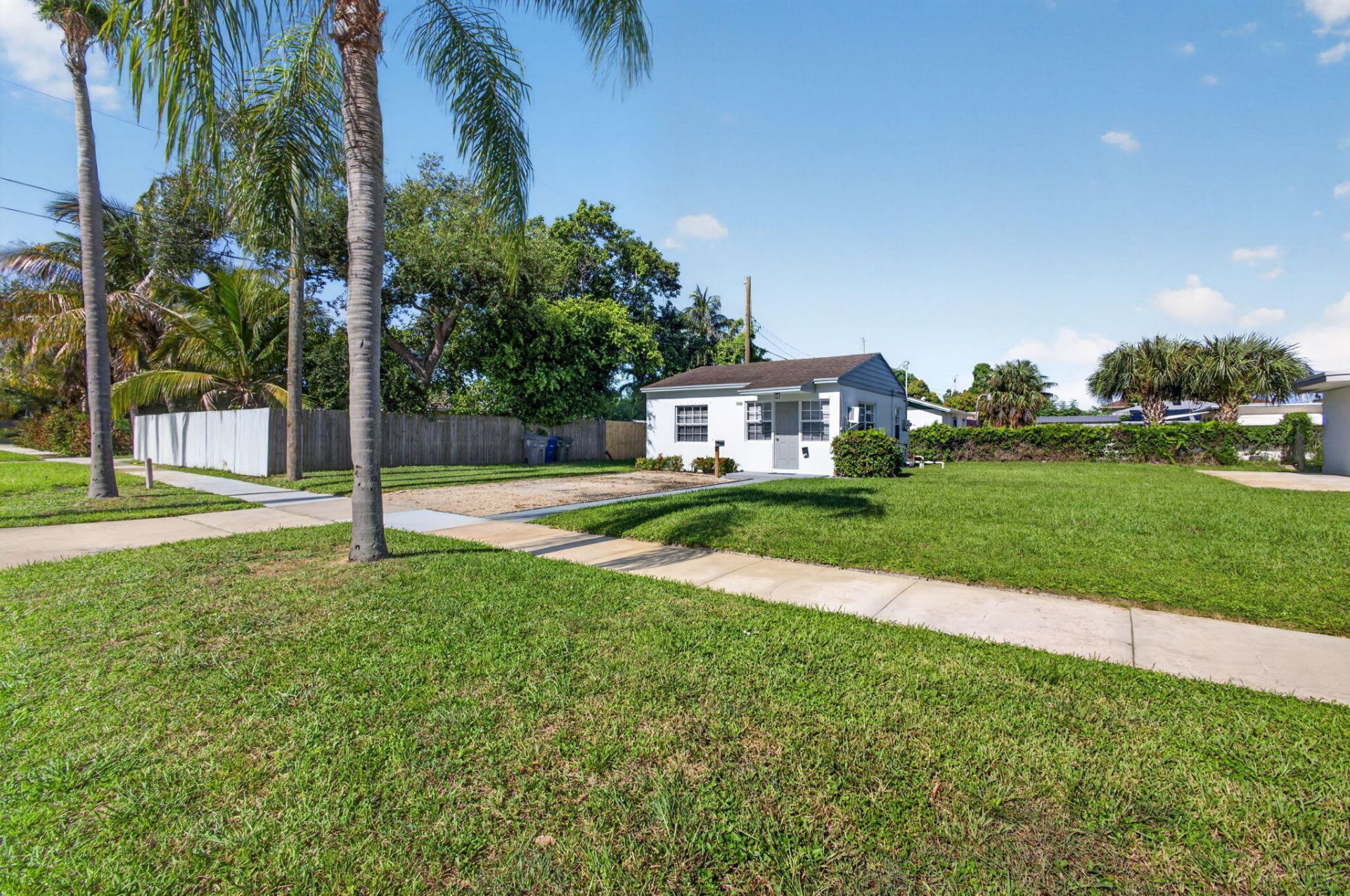 304 Cypress Drive, Lake Park, FL 33403 Photo