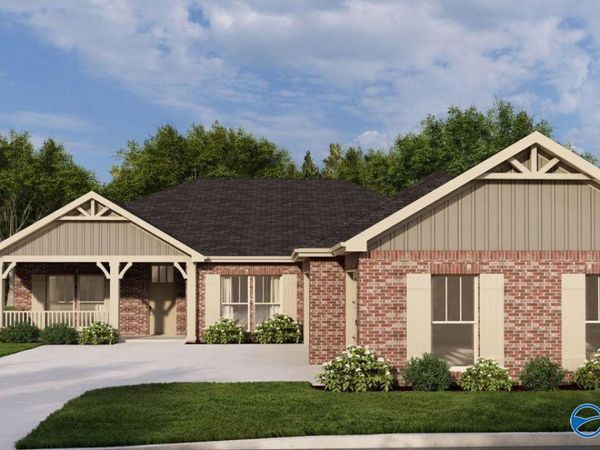 121 Sullivan Street, Athens, AL 35613