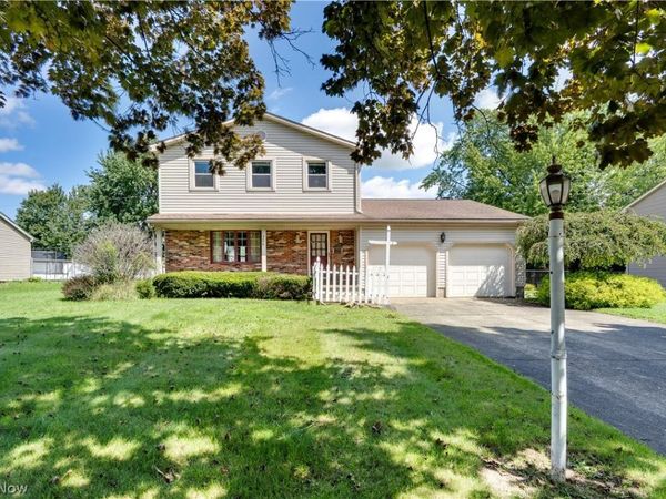 4474 Woodridge Drive , Youngstown, OH 44515