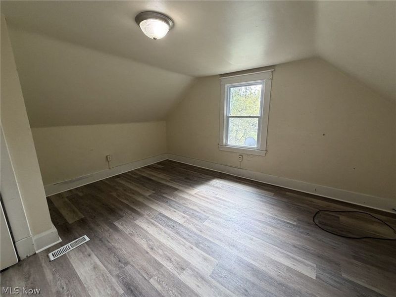 277 Crandall Avenue, Youngstown, OH 44504 Photo 3