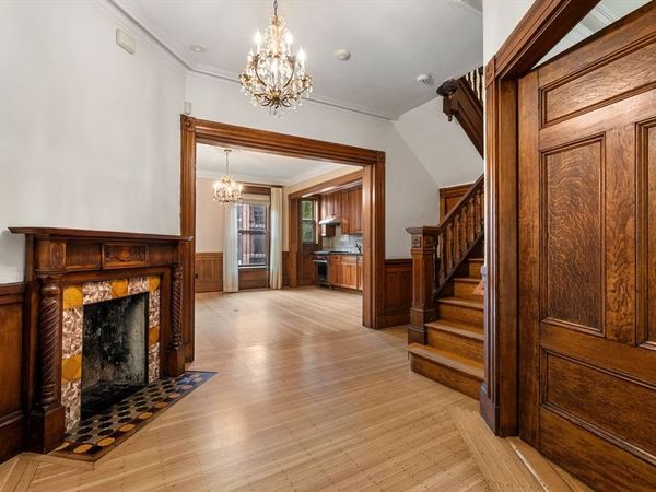 23 Cumberland St, Boston, MA 02115