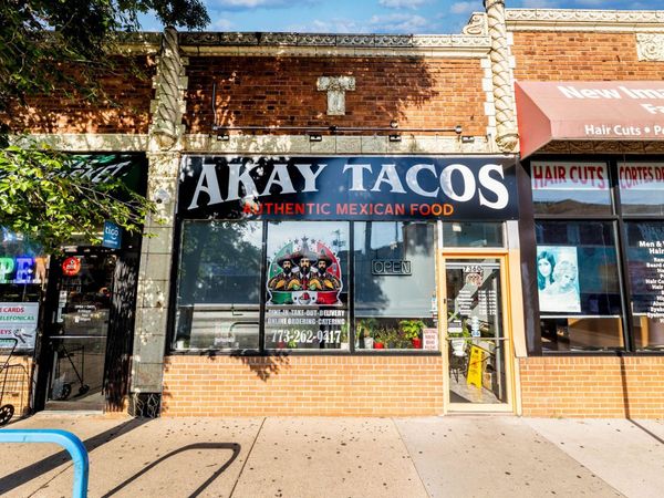 7360 N Clark Street, Chicago, IL 60626