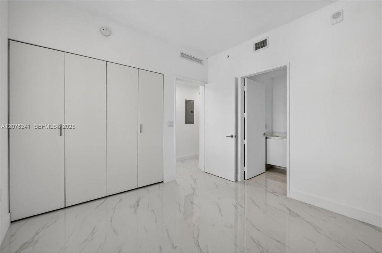 700 NE 24th Street, Unit 1405, Miami, FL 33137 Photo