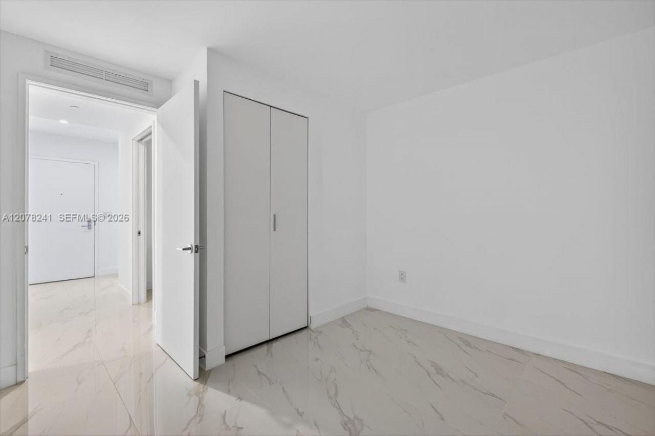 700 NE 24th Street, Unit 1405, Miami, FL 33137 Photo