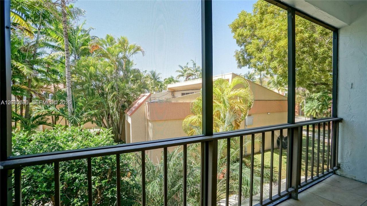 7915 SW 104th St , Unit 202G, Miami, FL 33156 Photo